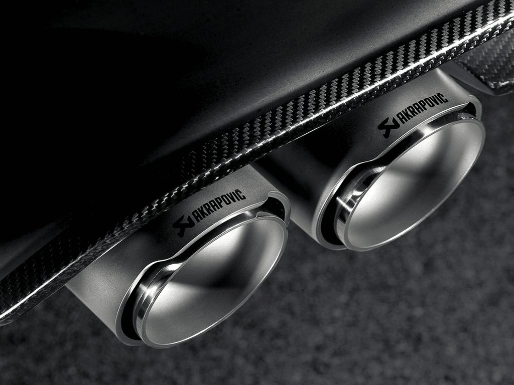 Ensemble de sorties d’échappement carbone ou en Titane Akrapovic pour BMW F80 M3/M4 F82/83 — image 6