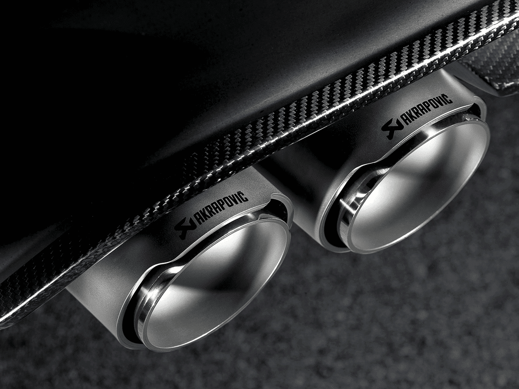 Ensemble de sorties d’échappement carbone ou en Titane Akrapovic pour BMW F80 M3/M4 F82/83 — image 6