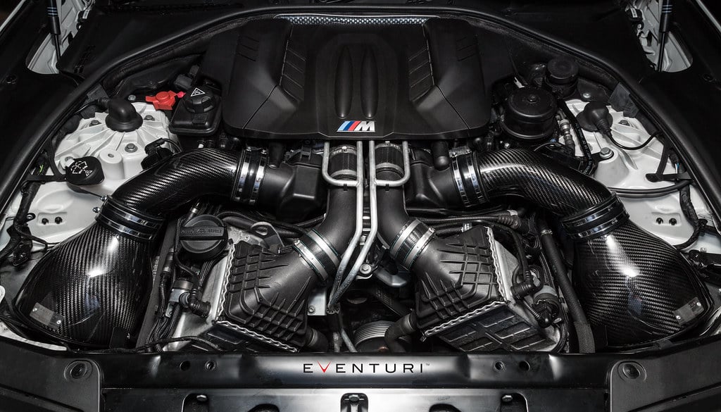 Admission carbone Eventuri pour BMW M5 F10 — image 1