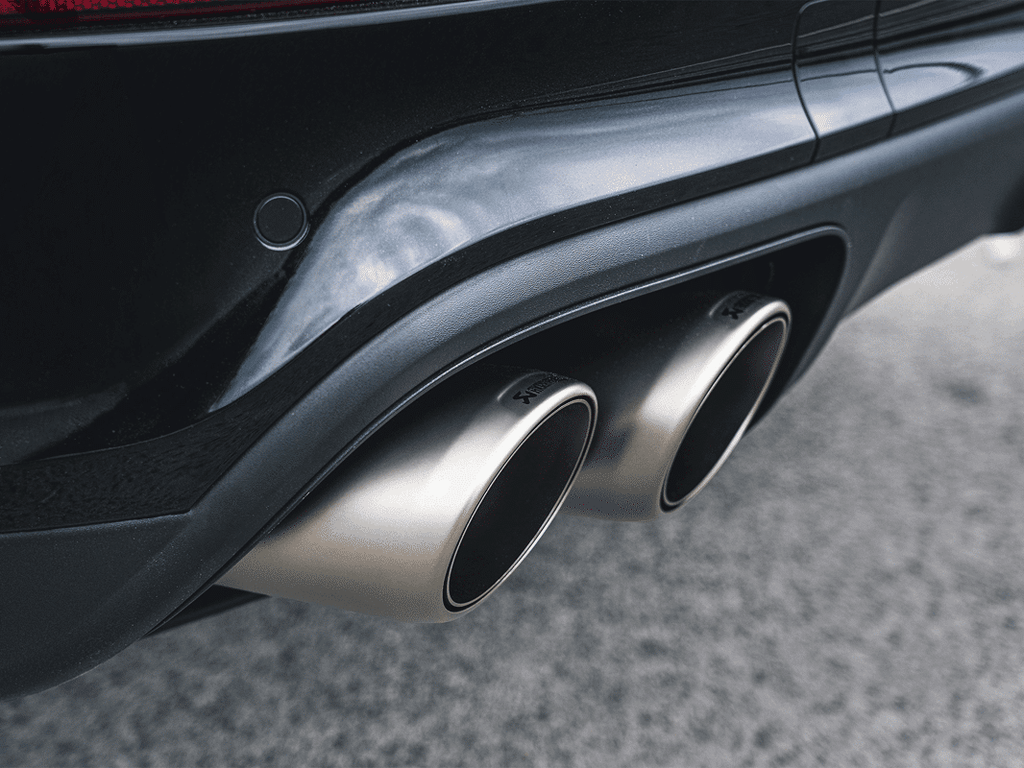 Ensemble d’embouts d’échappement titane/carbone Akrapovic pour Porsche Cayenne Turbo SE-Hybride / Coupé et Cayenne /Turbo / Coupé / GTS (536) — image 4