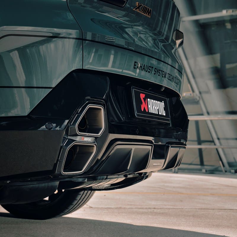 Echappement Slip-On Line Titanium Akrapovic pour BMW G09 XM — image 3