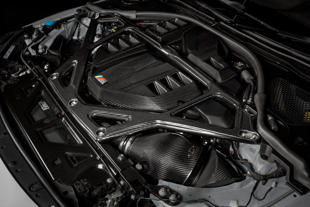 Eventuri Carbon Fiber Front Upper Strut Brace pour BMW G80/81/82/83/87 M2/M3/M4 Previous Next Eventuri Carbon Fiber Front Upper Strut Brace — image 8