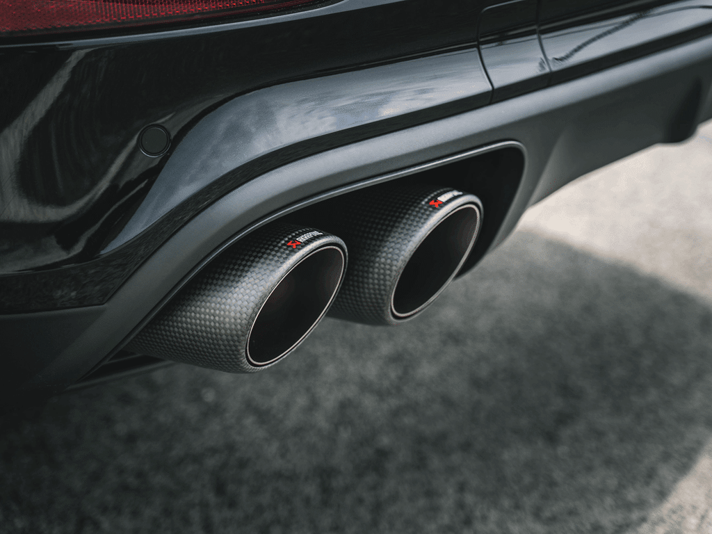 Ensemble d’embouts d’échappement titane/carbone Akrapovic pour Porsche Cayenne Turbo SE-Hybride / Coupé et Cayenne /Turbo / Coupé / GTS (536) — image 2