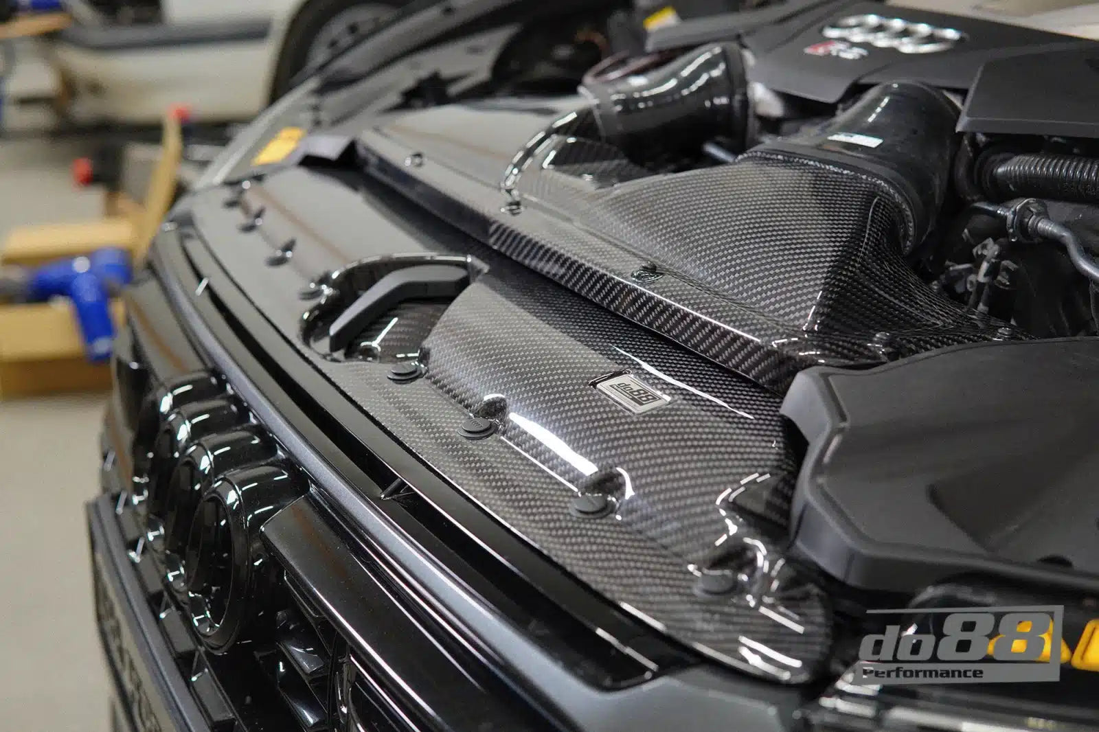 Système d’admission carbone DO88 pour Audi RS6 / RS7 C8 — image 6