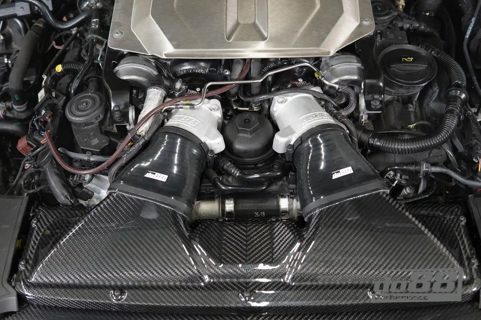 Système d’admission carbone DO88 pour Audi RS6 / RS7 C8 — image 9