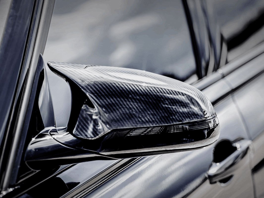 Ensemble de coques de rétroviseurs en fibre de carbone Akrapovic pour BMW F87 M2 Compétition et CS /F80 M3 et F82/83 M4 — image 2